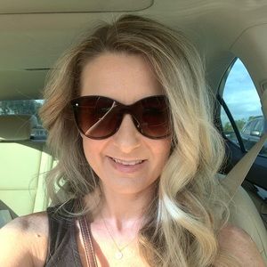 Meet your Posher, Michele